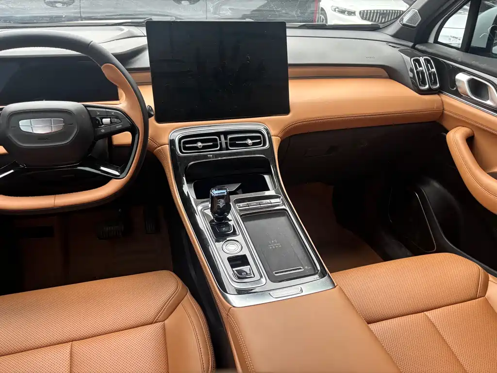 Geely Boyue L — миниатюра 5