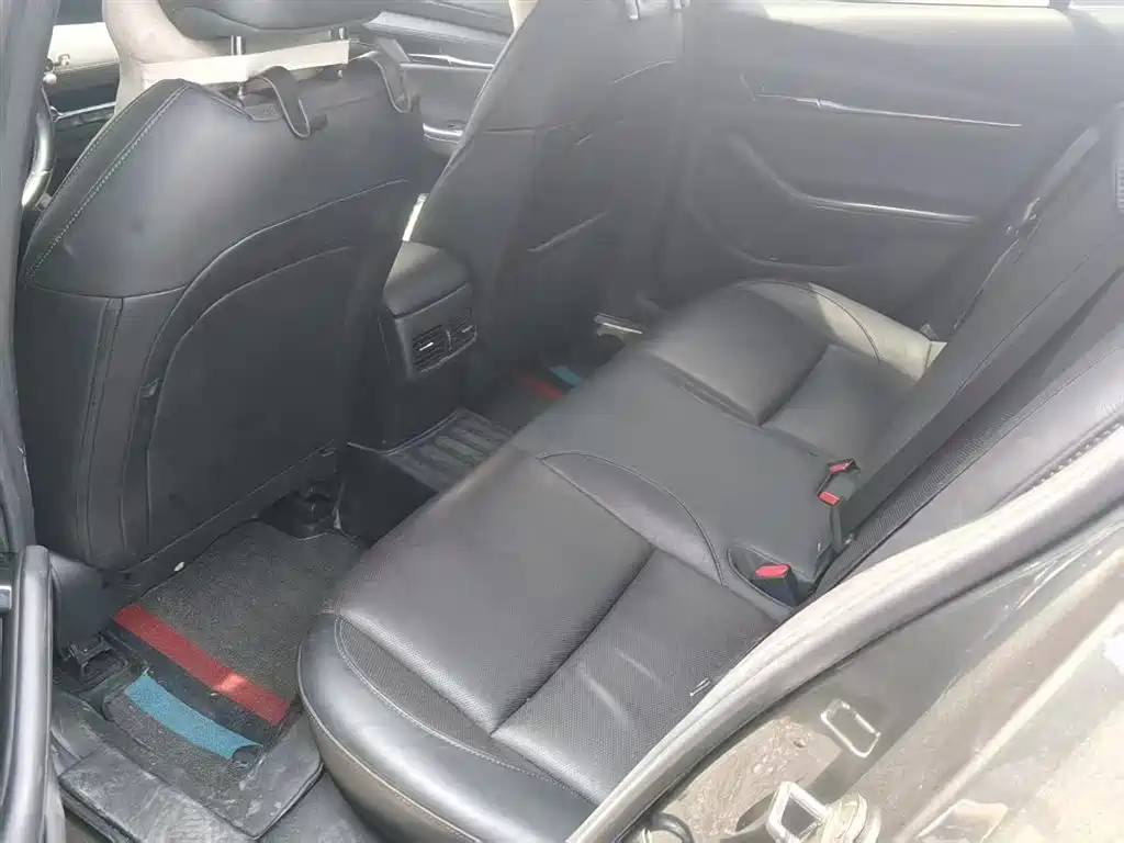 Mazda Mazda3 3 2021 2.0L AT