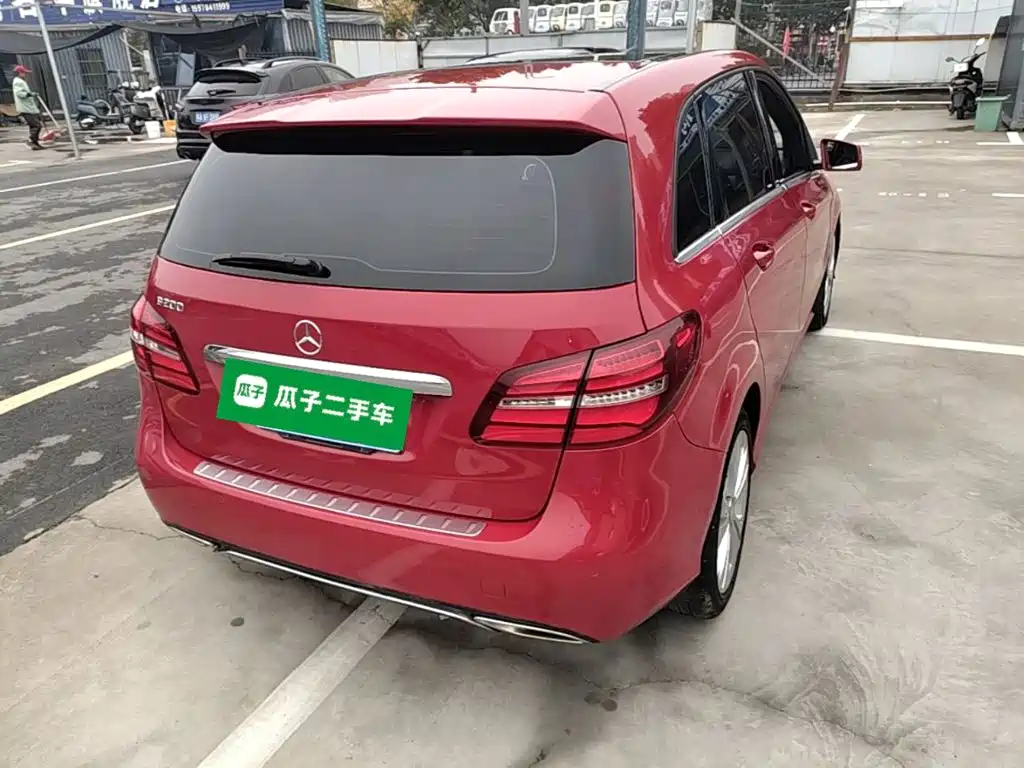 Mercedes-Benz B-Class — миниатюра 7