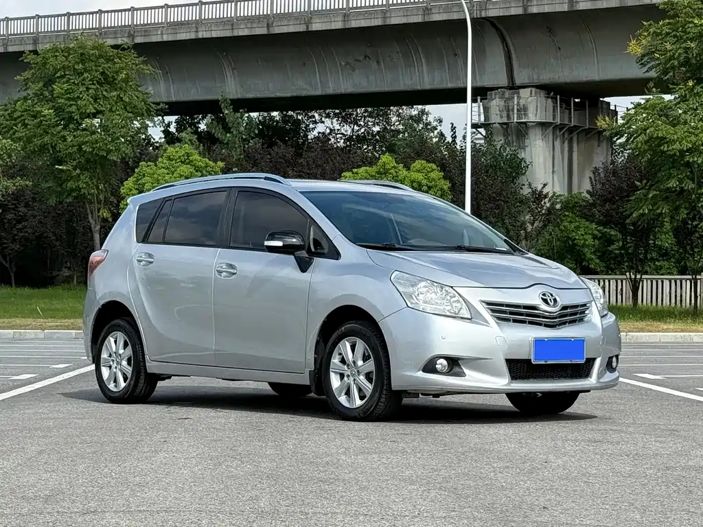 Toyota Verso — миниатюра 3