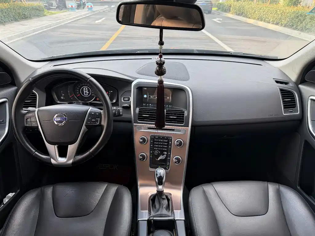 Volvo XC60 — миниатюра 12