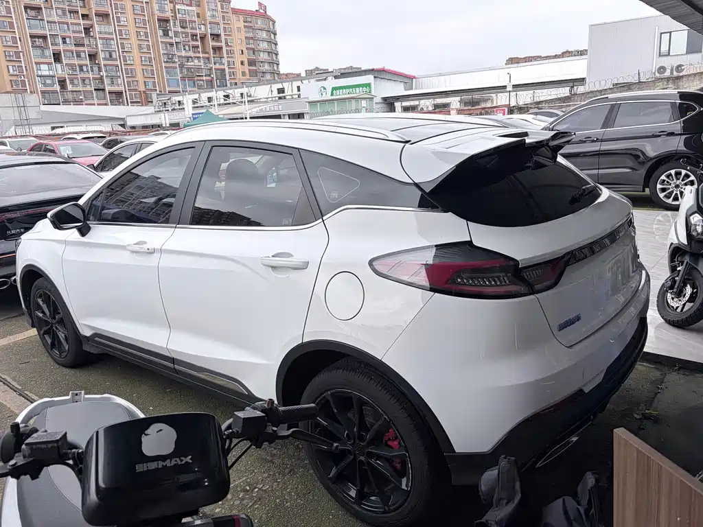 Geely Emgrand S — миниатюра 12