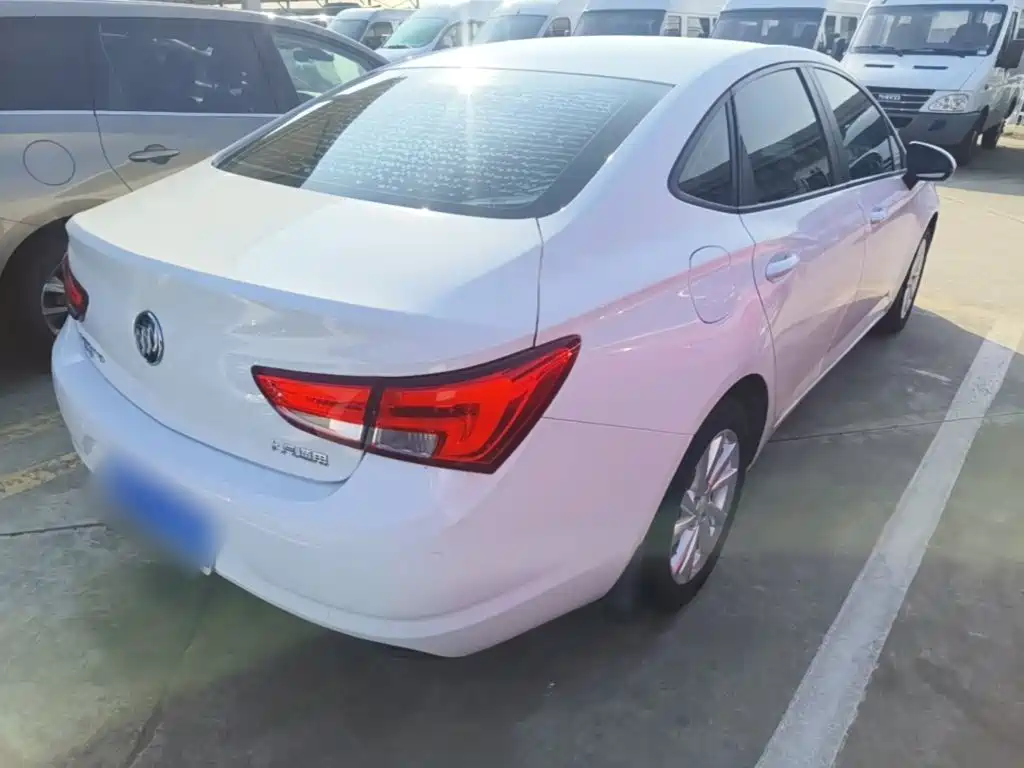Buick Verano — миниатюра 7