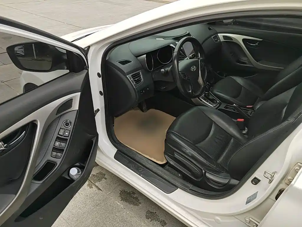 Hyundai Elantra Langdong — миниатюра 16