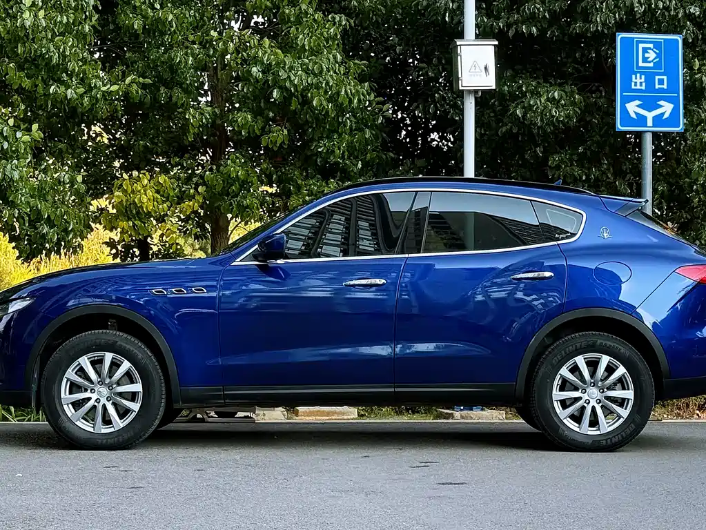 MASERATI LEVANTE