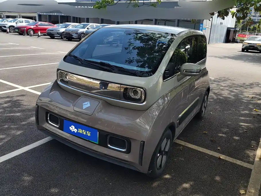 BAOJUN KIWI EV