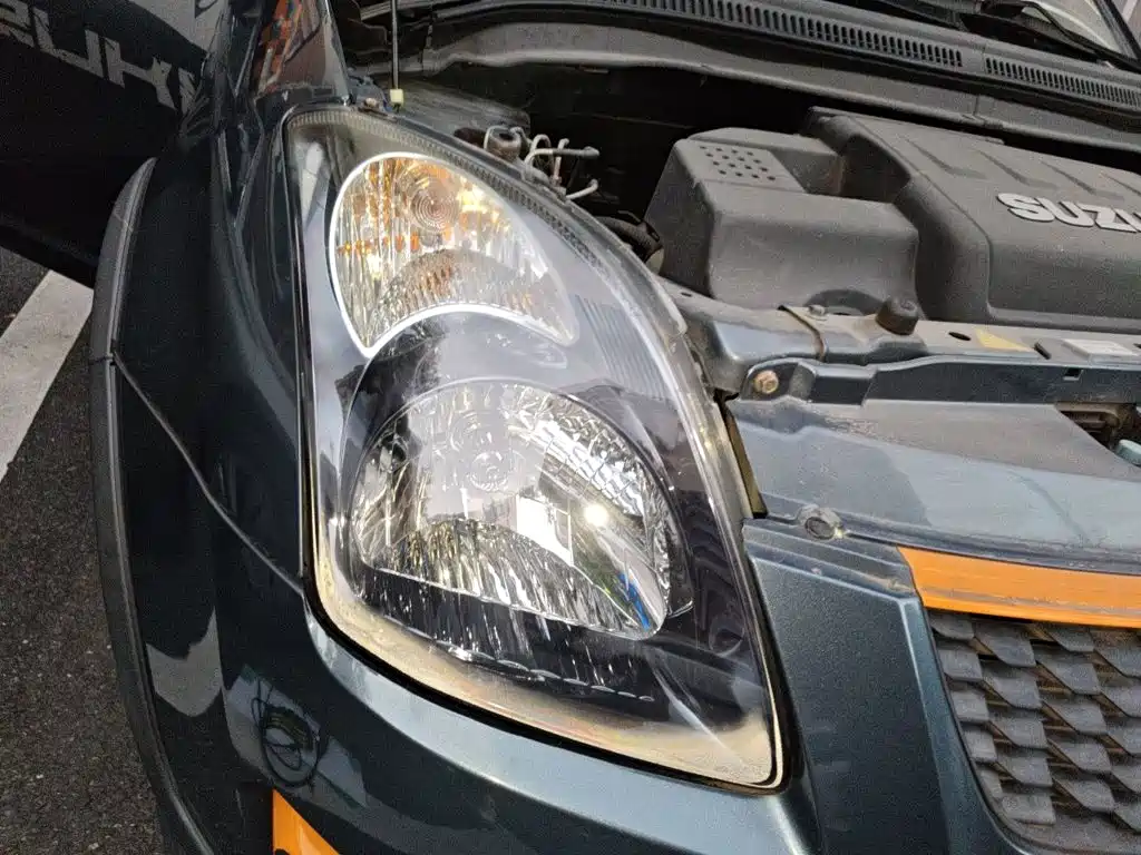 Suzuki Swift — миниатюра 7