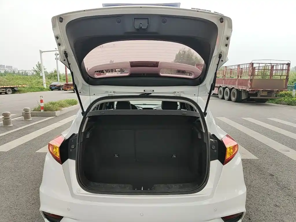 Changan Eado XT — миниатюра 19