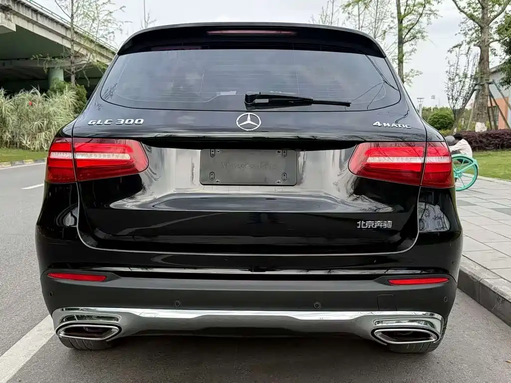 Mercedes-Benz GLC 2016 GLC 300 4MATIC