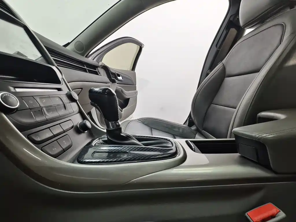 Chevrolet Malibu — миниатюра 12