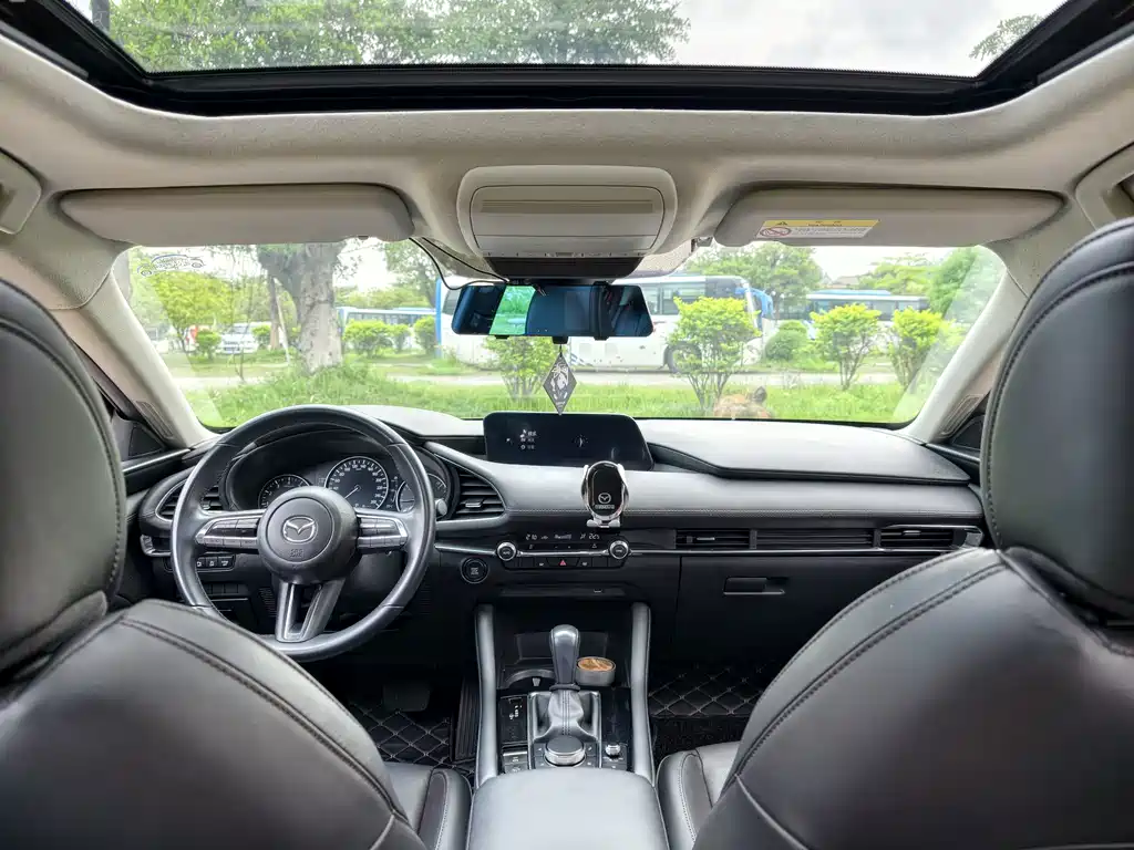 Mazda 3 Axela — миниатюра 11