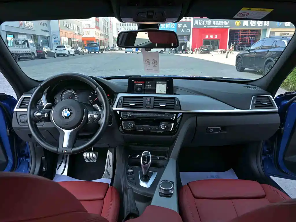 BMW 3 Series — миниатюра 6