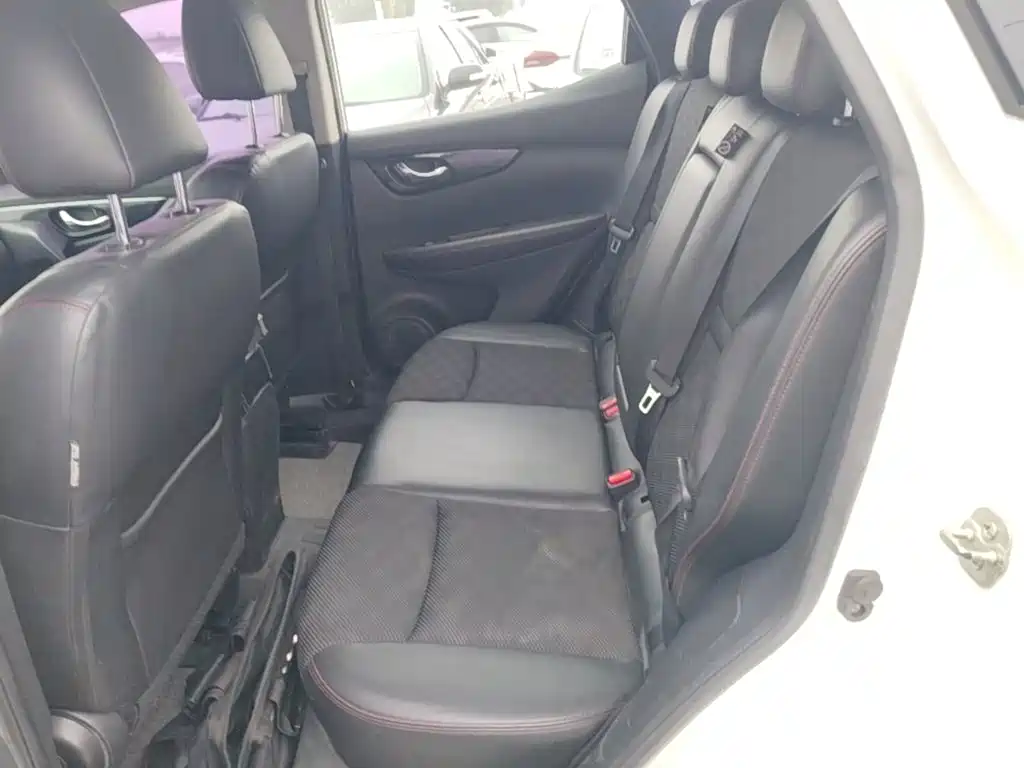 Nissan Qashqai — миниатюра 17