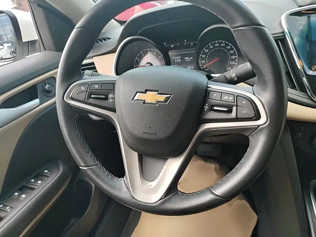 Chevrolet Monza — миниатюра 11