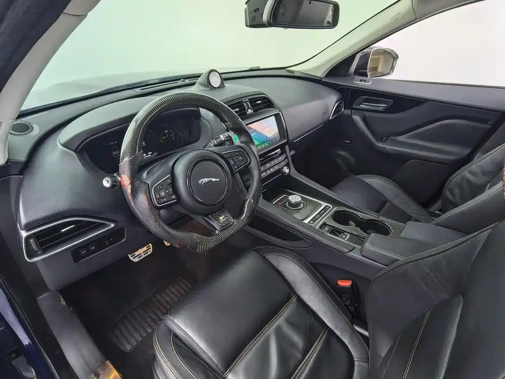 JAGUAR F PACE