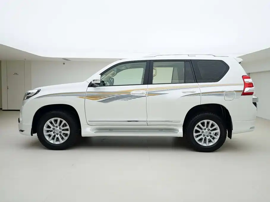 Toyota Prado (Import) — миниатюра 3