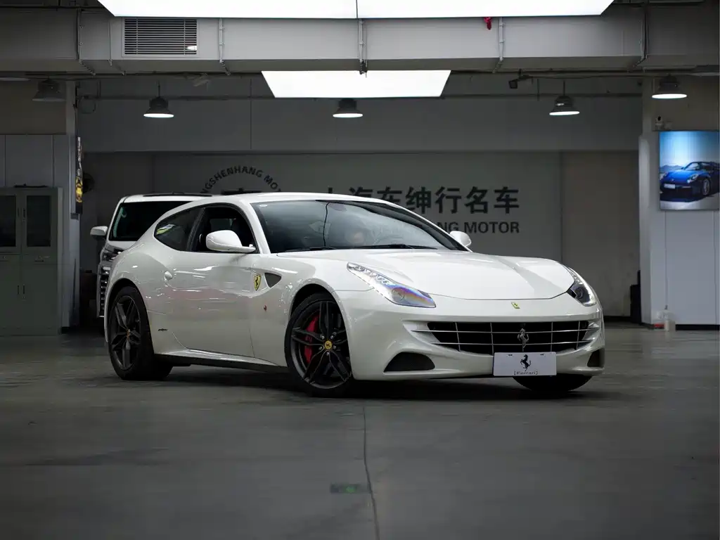 Ferrari FF — миниатюра 3