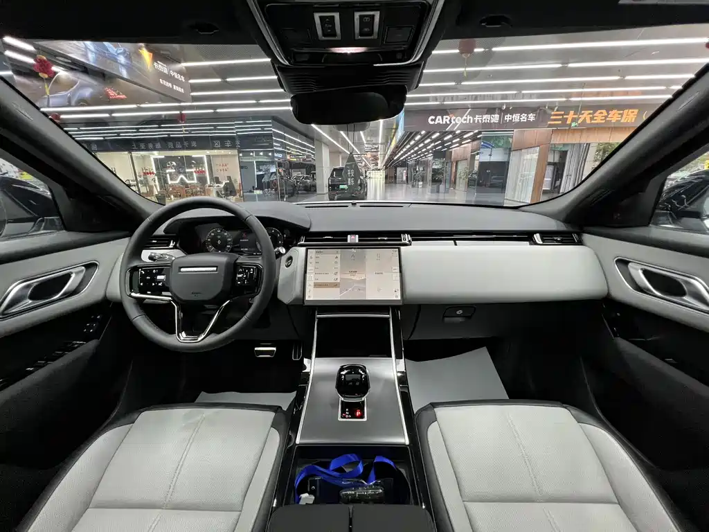 Land Rover Range Rover Velar 2024 Dynamic SE