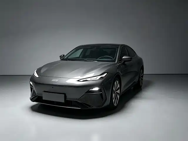 2024 Geely Galaxy E8