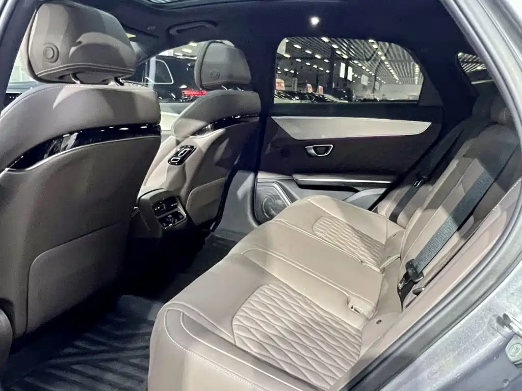 BYD Han — миниатюра 10