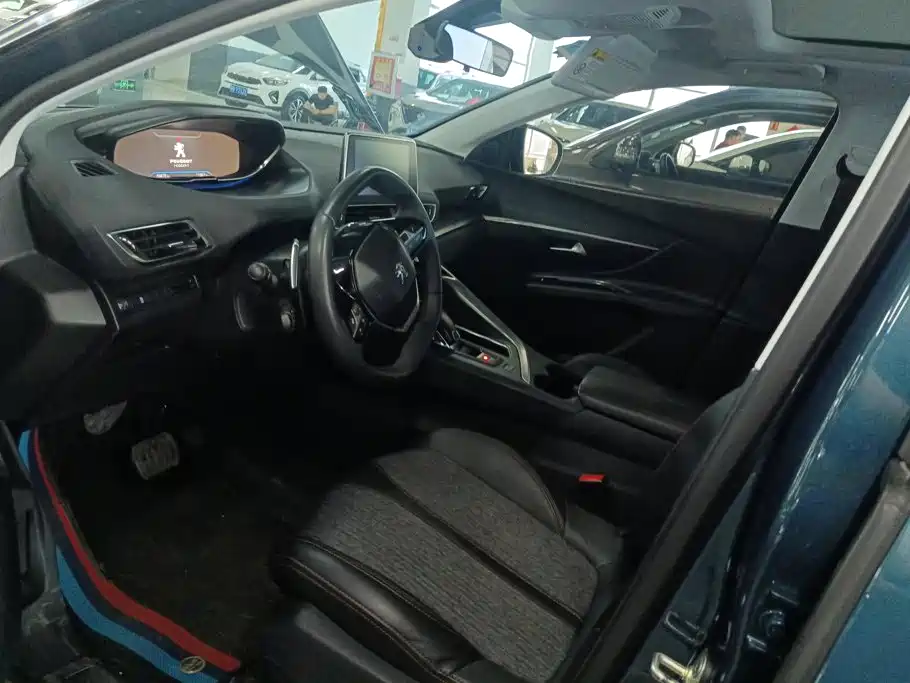 Peugeot 5008 — миниатюра 9