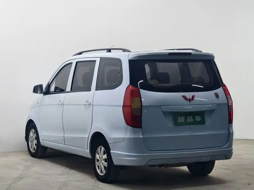 Wuling Hongguang — миниатюра 6