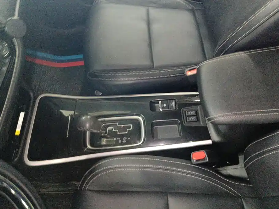 Mitsubishi Outlander — миниатюра 16