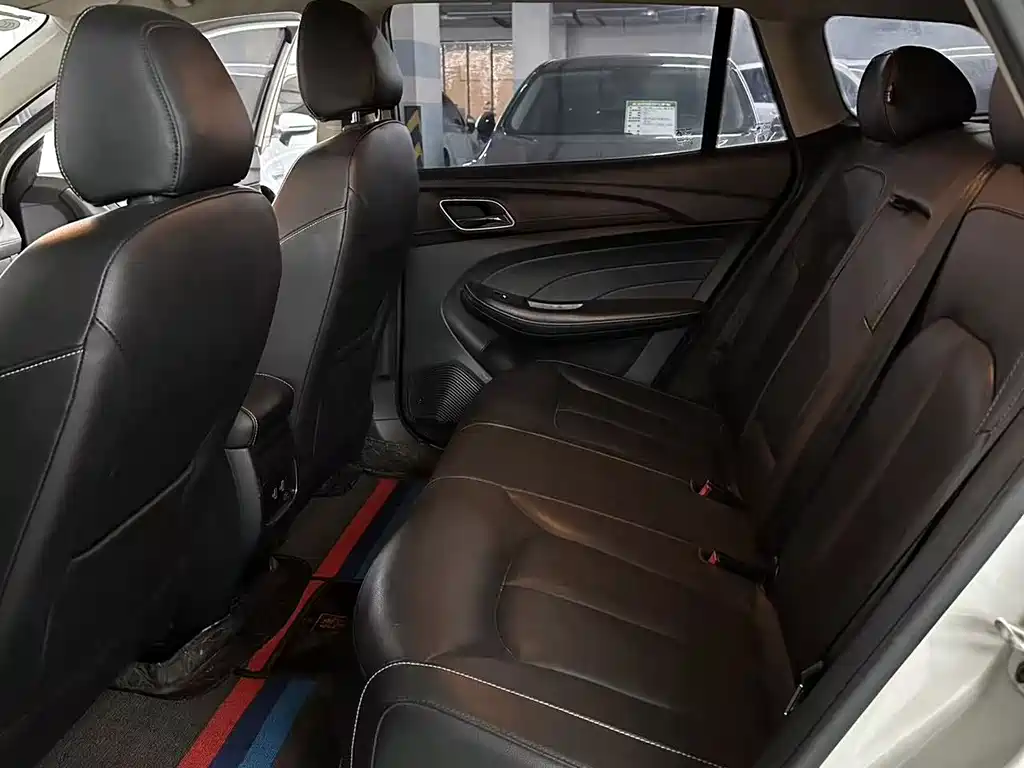 Roewe Ei5 — миниатюра 19