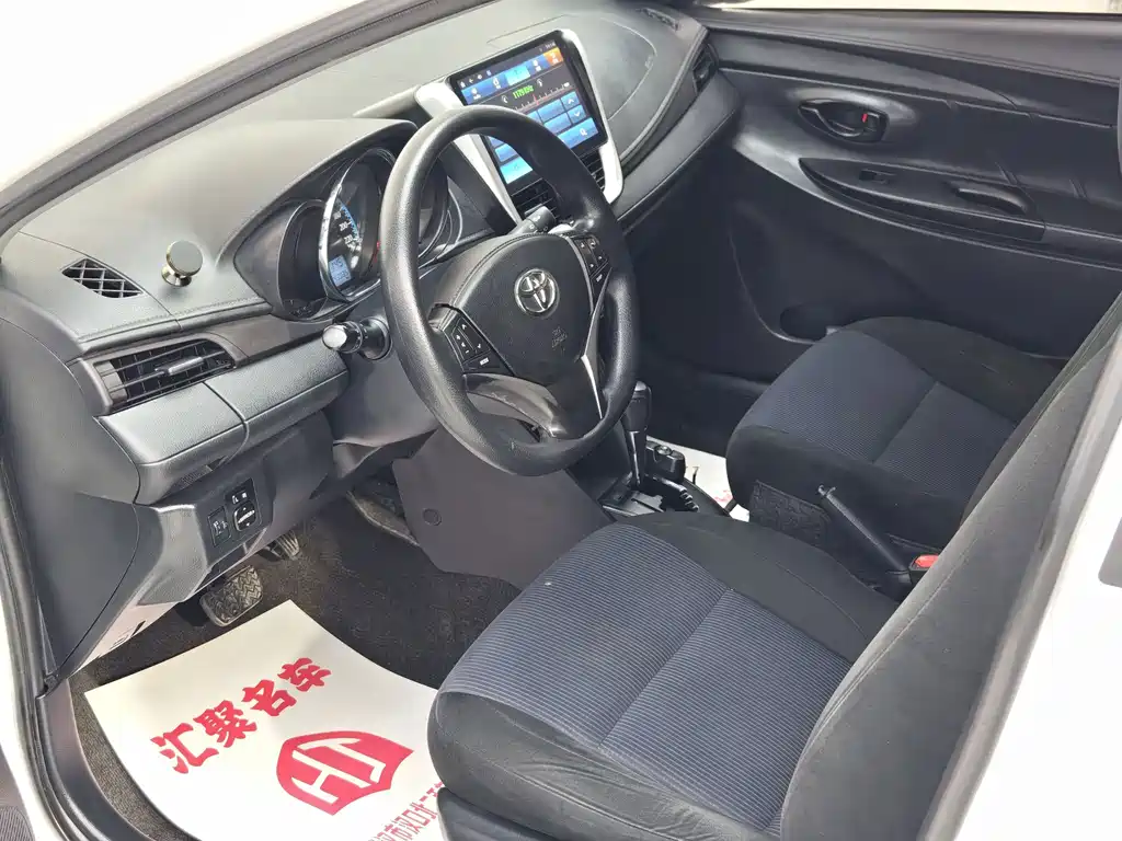 Toyota Yaris L — миниатюра 19