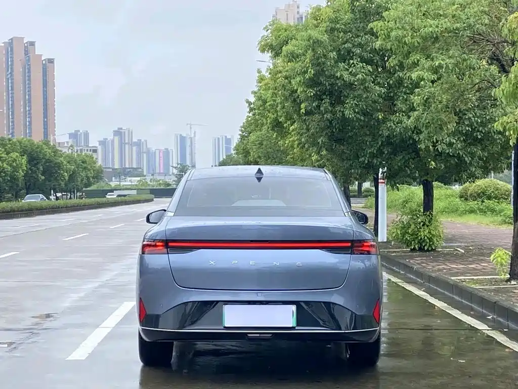 XPeng P5 — миниатюра 5