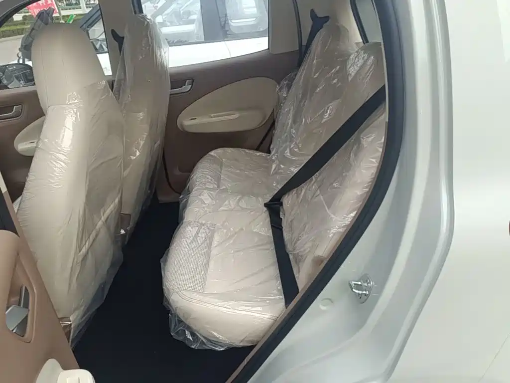 Wuling MINIEV — миниатюра 17