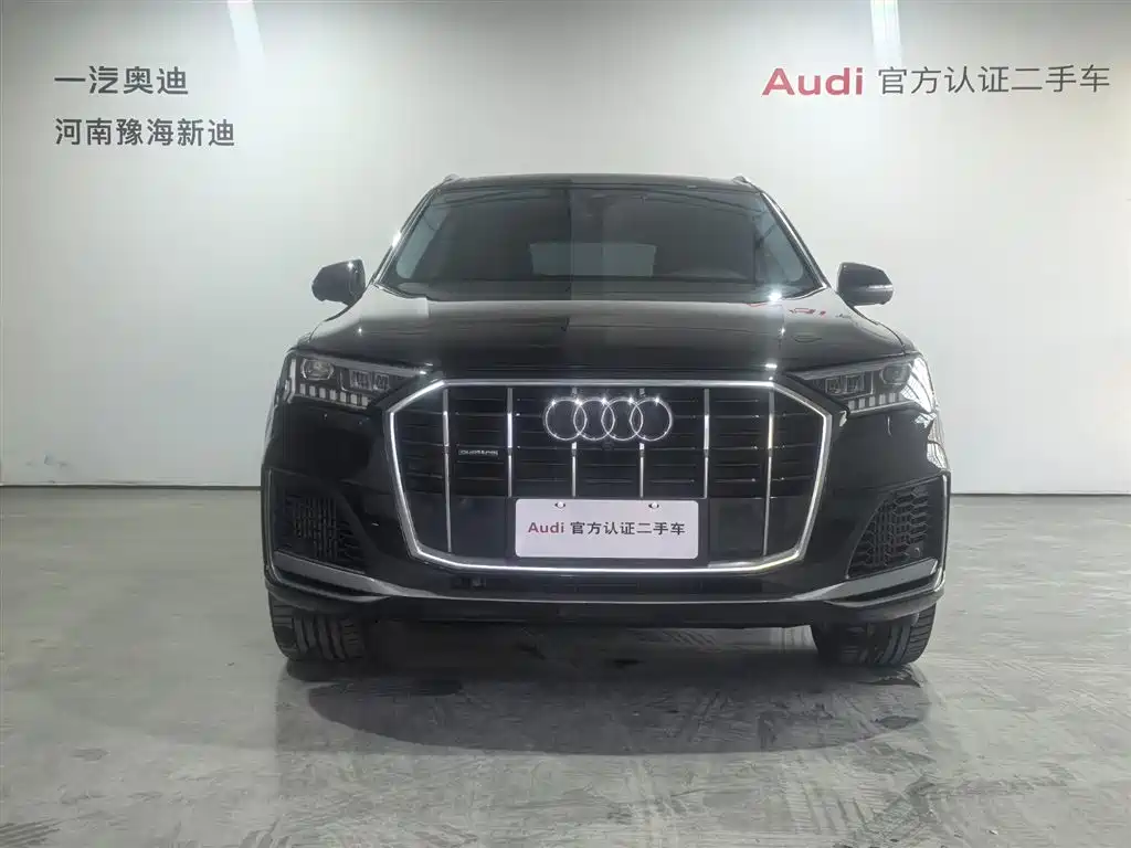 Audi Q7 2023 55 TFSI quattro S line Sport