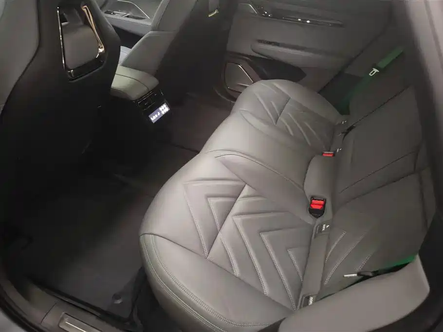 ZEEKR EXTREME KRYPTON 001