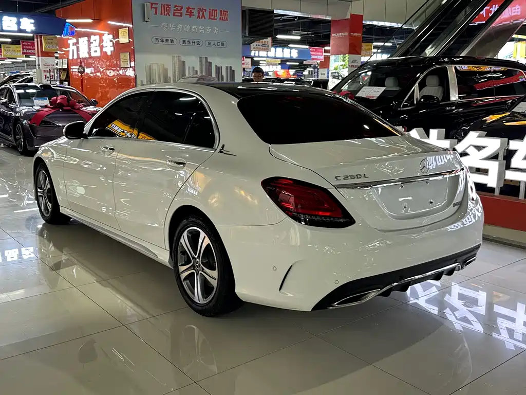 MERCEDES-BENZ C CLASS