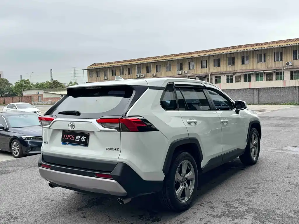 TOYOTA RAV4 RONGFANG