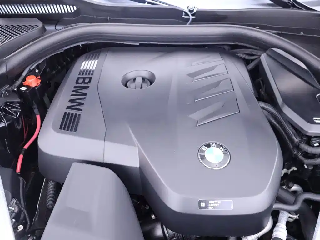 BMW 5 Series — миниатюра 25