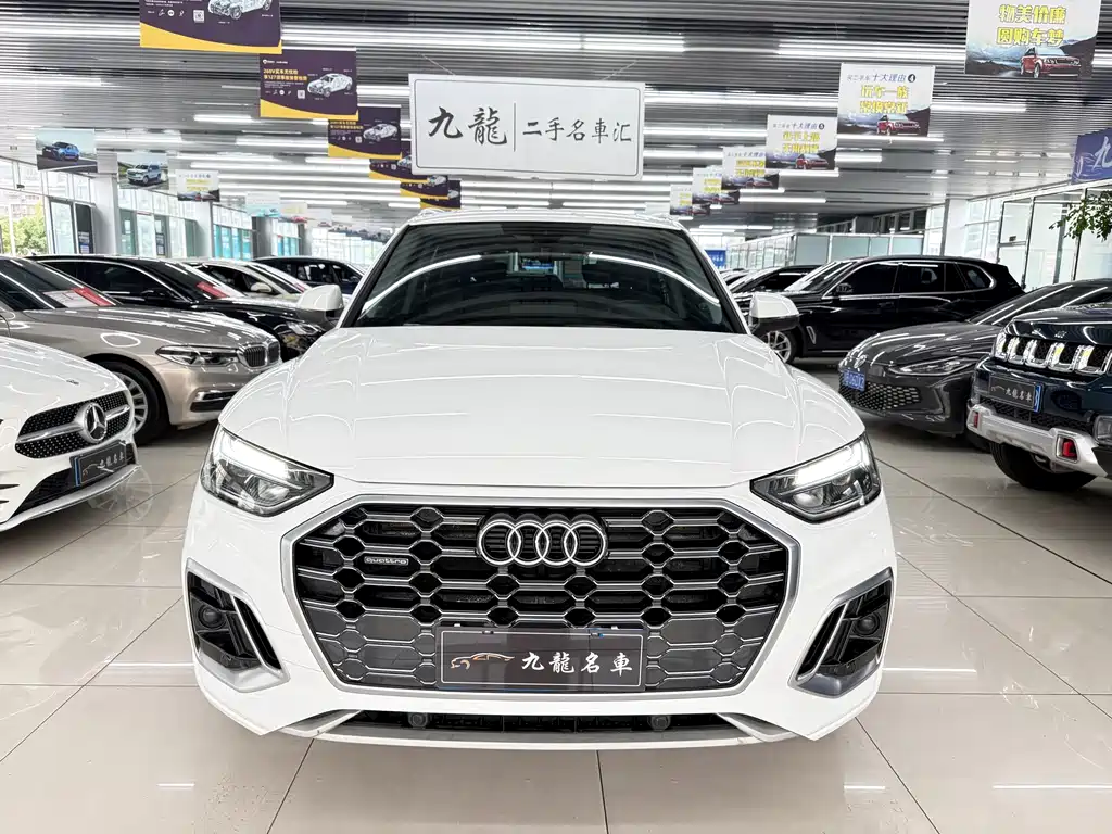 Audi Q5L — миниатюра 2