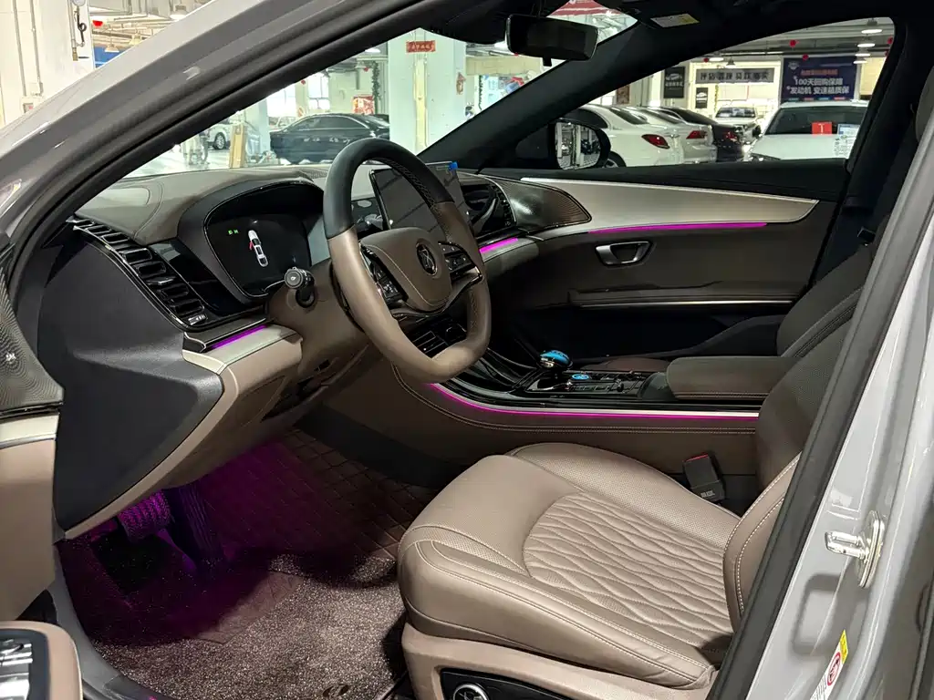 BYD Han — миниатюра 7