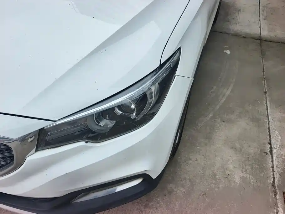 MG ZS — миниатюра 5