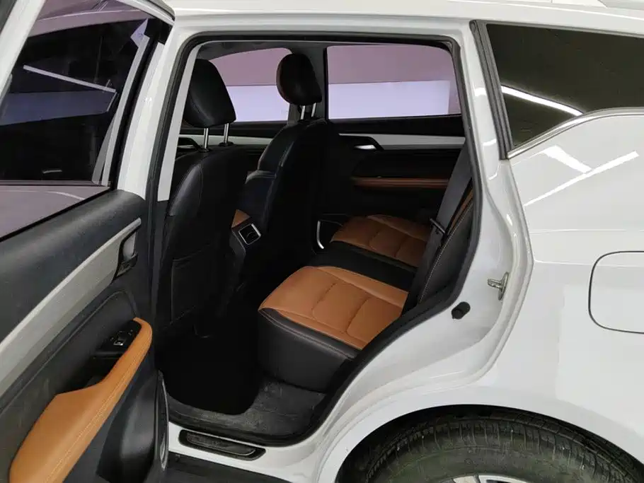 Geely Vision X6 — миниатюра 11