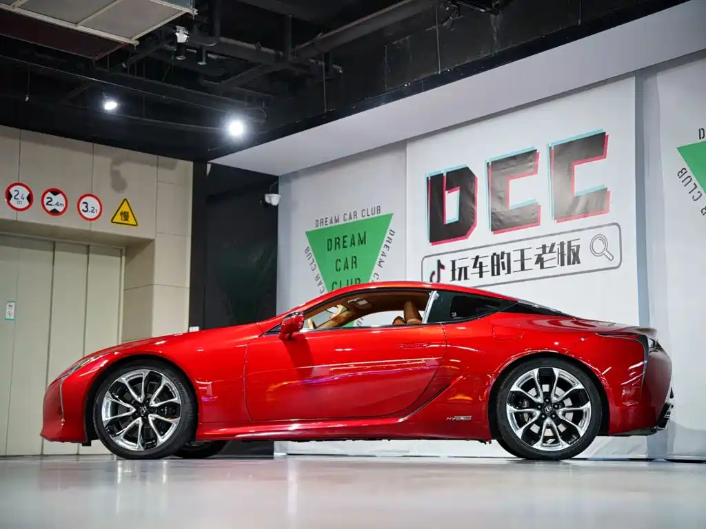 Lexus LC — миниатюра 52