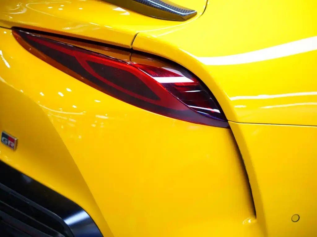 Toyota Supra — миниатюра 10