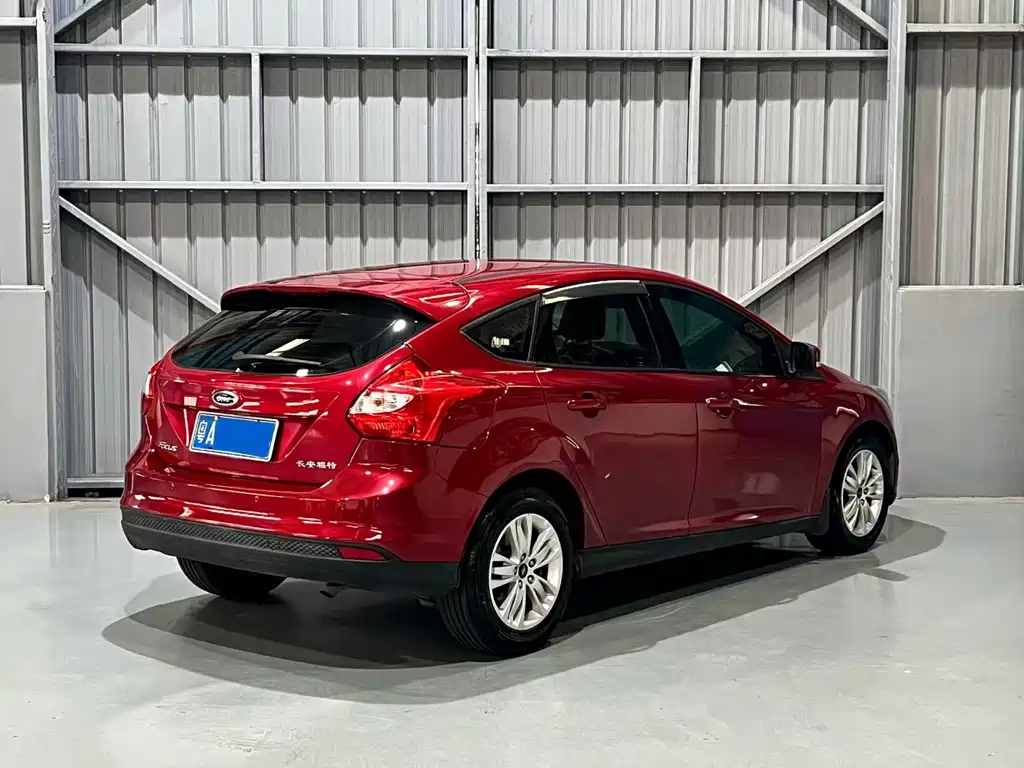 Ford Focus — миниатюра 7
