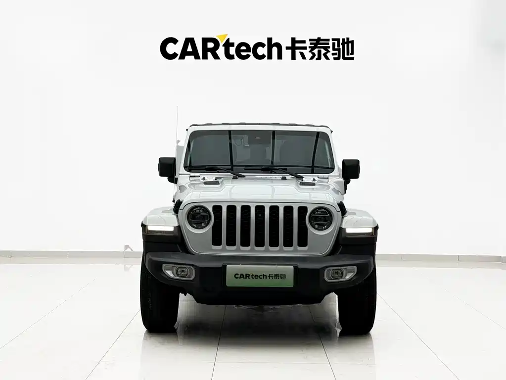 Jeep Wrangler PHEV — миниатюра 2