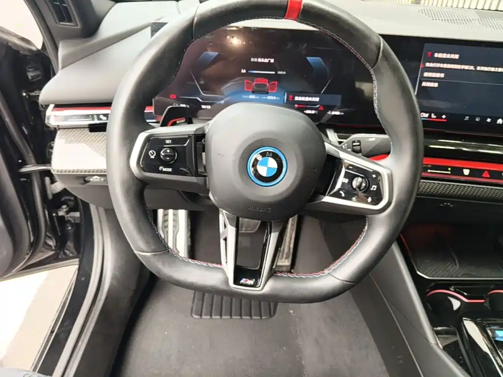 BMW i5 M60 — миниатюра 11