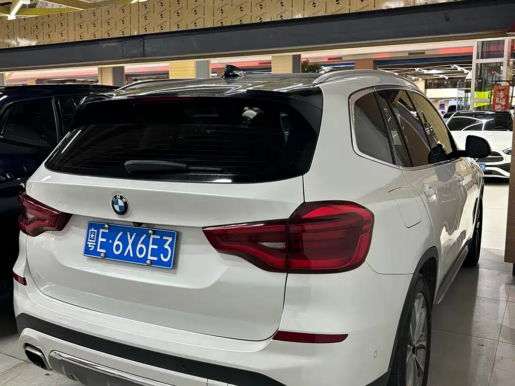 BMW X3 — миниатюра 7