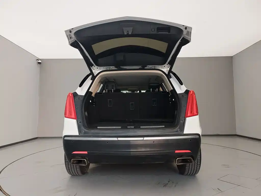 Cadillac XT5 — миниатюра 7