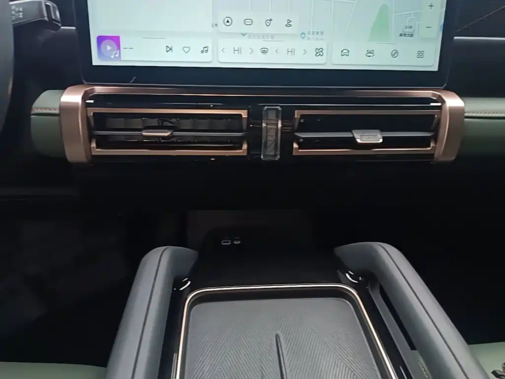 iCAR iCAR 03 — миниатюра 13