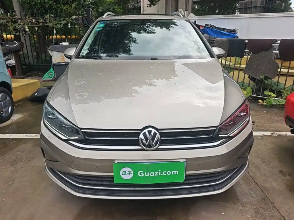Volkswagen Golf Sportsvan — миниатюра 3