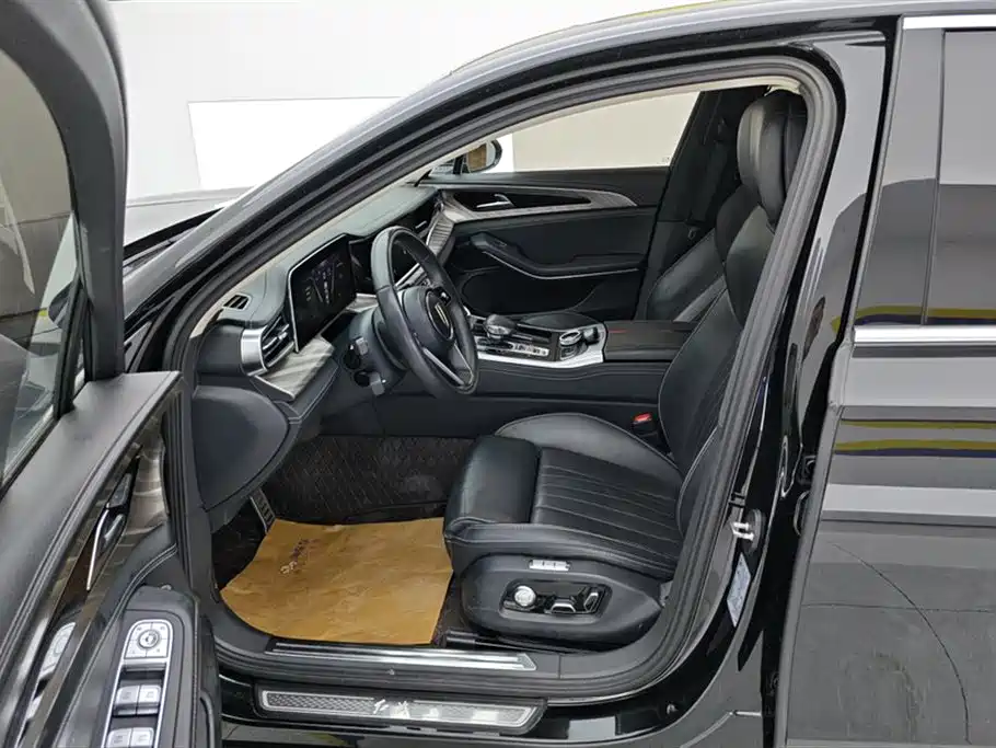 Hongqi H9 2022 2.0T